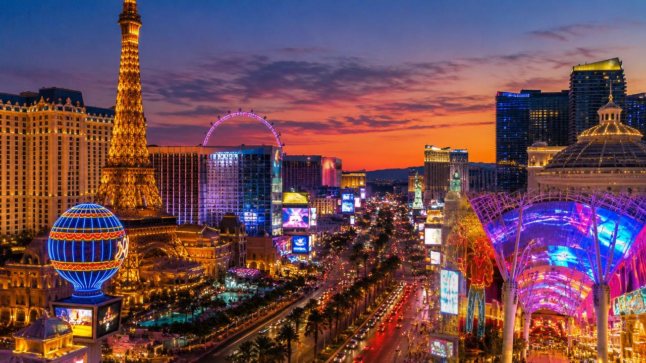 Las Vegas Strip e Fremont Street no centro à noite – o que fazer em Las Vegas